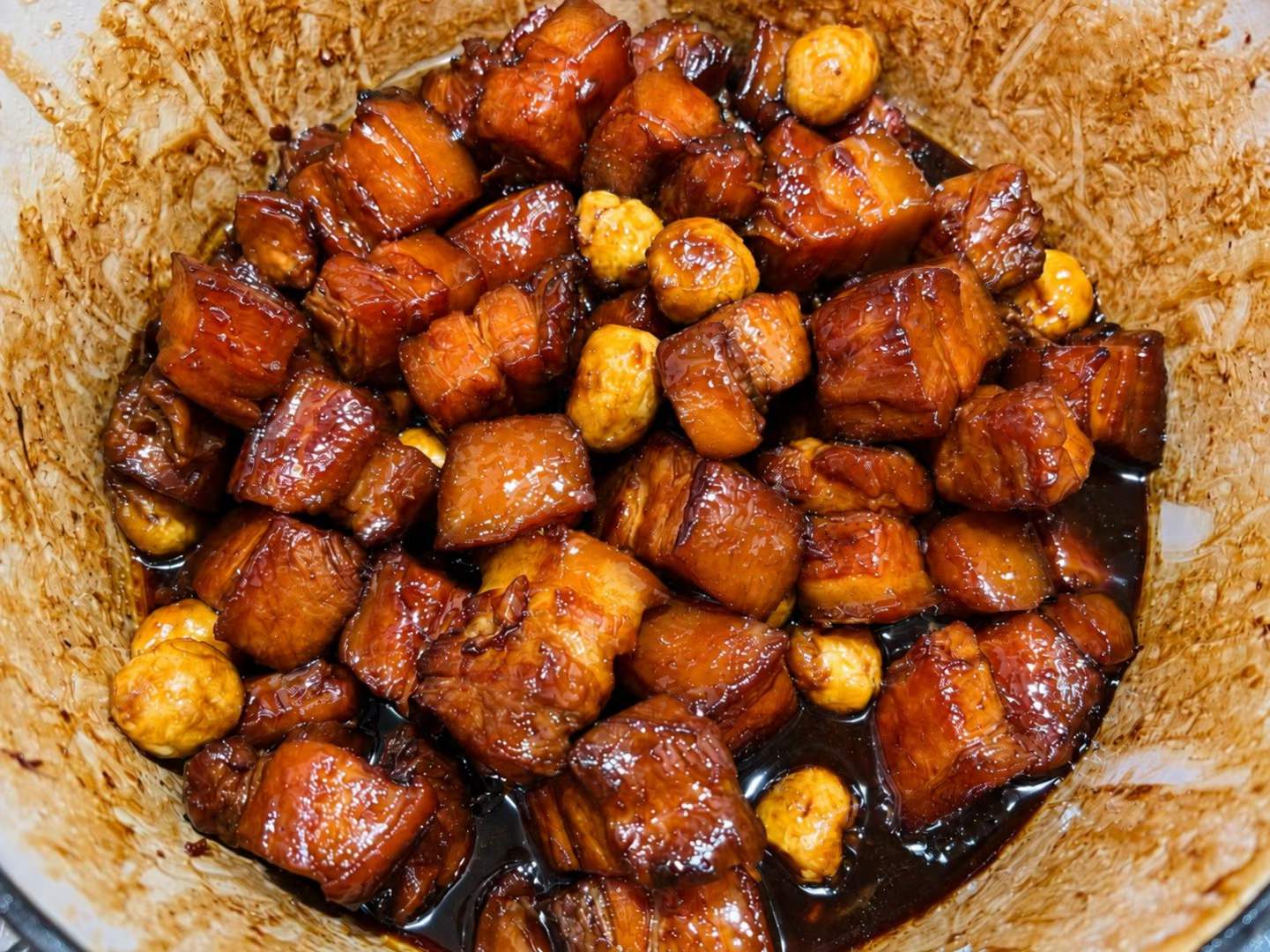 Homemade Shanghai-style red-braised pork belly